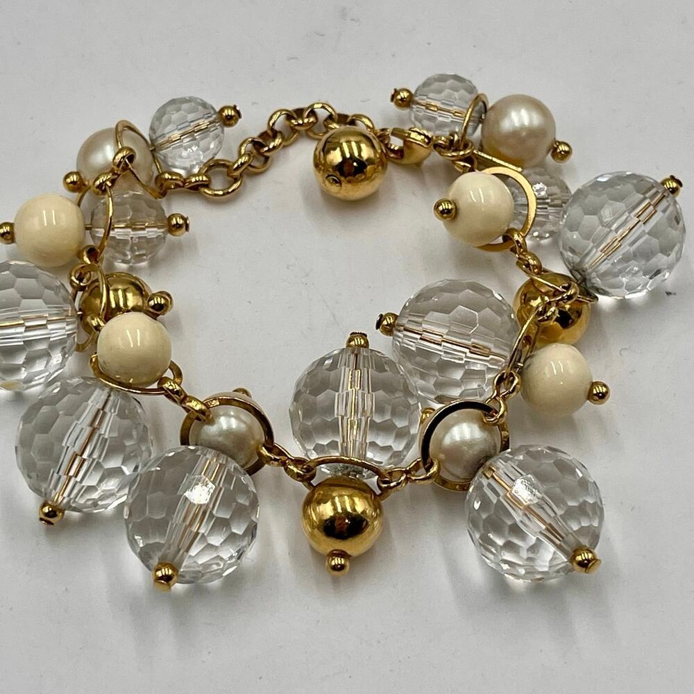 Kate Spade Signed Gold Tone‎ Pearl and Faceted Clear Beaded Cha Cha Bracelet